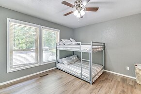 Serene Bella Vista Getaway Near Trails!