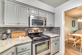 Serene Bella Vista Getaway Near Trails!