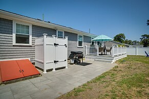 Newly Renovated Dennis Port Home: Close to Beaches