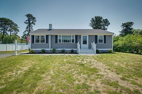Newly Renovated Dennis Port Home: Close to Beaches