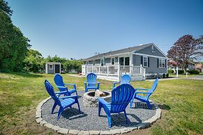 Newly Renovated Dennis Port Home: Close to Beaches