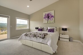 Prescott Gem: Hot Tub & Mtn Views, 7 Mi to Dtwn