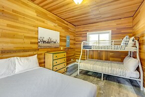 Lovely Cannon Beach Vacation Rental w/ Hot Tub
