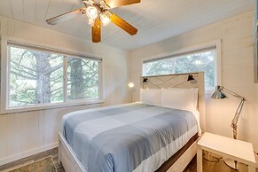 Lovely Cannon Beach Vacation Rental w/ Hot Tub