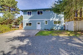 Lovely Cannon Beach Vacation Rental w/ Hot Tub