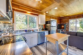 Lovely Cannon Beach Vacation Rental w/ Hot Tub