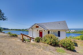 Peaceful Cloverdale Home - Walk to Winema Beach