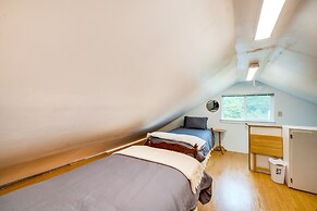 Peaceful Cloverdale Home - Walk to Winema Beach