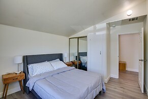 7 Mi to Sunset Beach: Oasis w/ Pool & Grill!