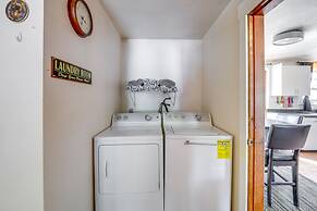 Darrington Rental w/ Private Yard & Mountain Views