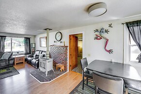 Darrington Rental w/ Private Yard & Mountain Views