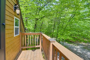 Quaint Naples Cottage: Walk to Trickey Pond & Cove