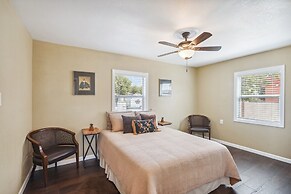 Quaint Midland Home ~ 1 Mi to Downtown!