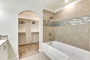 Twin Falls Vacation Rental w/ Yard < 3 Mi to Town!