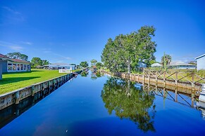 Sebring Serenity: Waterfront Retreat w/ Boat Dock!