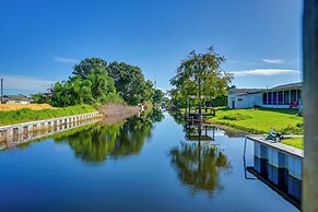 Sebring Serenity: Waterfront Retreat w/ Boat Dock!
