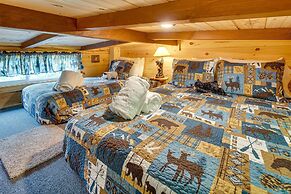 7 Mi to Lake Lure: Mill Spring Cabin w/ Hot Tub