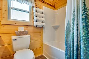 7 Mi to Lake Lure: Mill Spring Cabin w/ Hot Tub