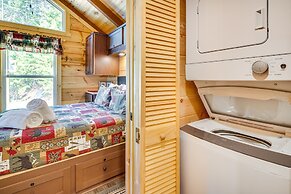 7 Mi to Lake Lure: Mill Spring Cabin w/ Hot Tub
