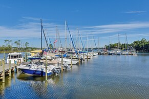 Niceville Retreat w/ Boat Dock, Golf Course & Pool