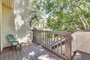 Niceville Retreat w/ Boat Dock, Golf Course & Pool