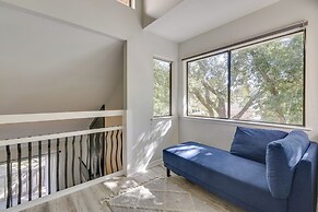 Niceville Retreat w/ Boat Dock, Golf Course & Pool