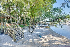 Niceville Retreat w/ Boat Dock, Golf Course & Pool