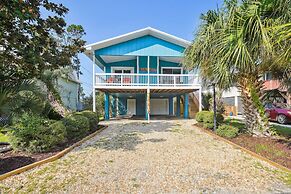 Updated Panama City Home w/ Deck - Walk to Beach!