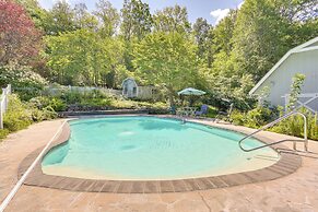 Sparrow Bush Retreat w/ Pool & Screened Porch