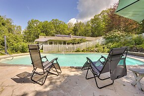 Sparrow Bush Retreat w/ Pool & Screened Porch