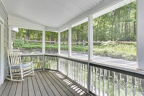 Sparrow Bush Retreat w/ Pool & Screened Porch