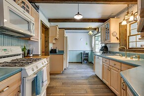 Sparrow Bush Retreat w/ Pool & Screened Porch