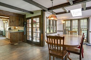 Sparrow Bush Retreat w/ Pool & Screened Porch