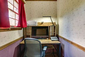 Sparrow Bush Retreat w/ Pool & Screened Porch