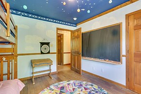 Sparrow Bush Retreat w/ Pool & Screened Porch