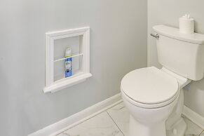 Waterfront Townhome ~ 10 Mi to Navarre Beach!