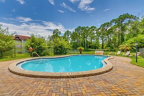 Waterfront Townhome ~ 10 Mi to Navarre Beach!