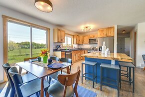 Family-friendly Lander Home Rental: Yard, Patio!
