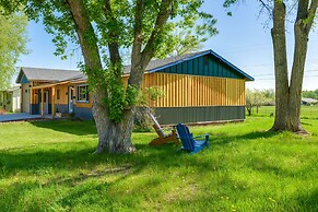 Family-friendly Lander Home Rental: Yard, Patio!