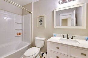 Charming Coastal Home: 6 Mi to Choctawhatchee Bay!