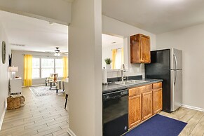 Charming North Charleston Townhome - Pets Welcome!
