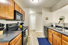 Charming North Charleston Townhome - Pets Welcome!