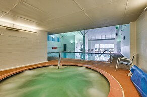 Charming Hedgesville Retreat w/ Deck + Fireplace!