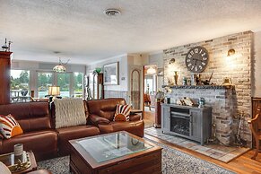 Tacoma Home on Steilacoom Lake w/ Dock!