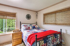 Tacoma Home on Steilacoom Lake w/ Dock!