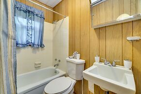 Pet-friendly Pocono Lake Cabin w/ Community Pool!