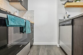 Cozy Snowshoe Condo Rental: Walk to Chair Lift!