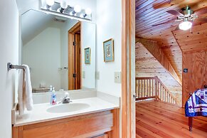 Relaxing Saluda Home Near Waterfall Trails!