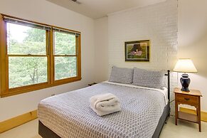 Relaxing Saluda Home Near Waterfall Trails!