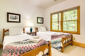Relaxing Saluda Home Near Waterfall Trails!